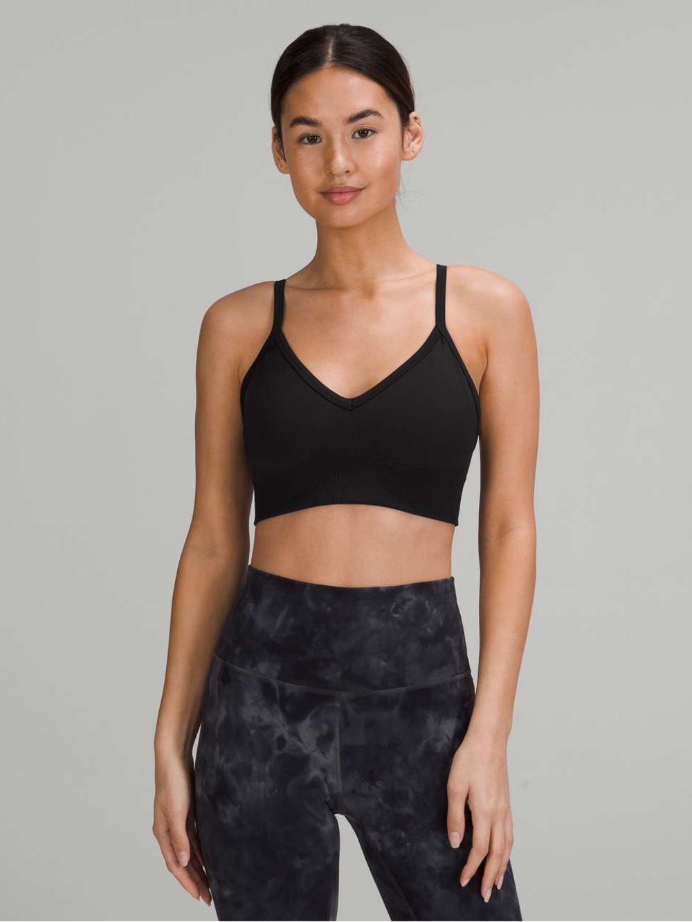 Lululemon Ebb to Street Bra C/D - black, size 8 - Picture 6 of 9